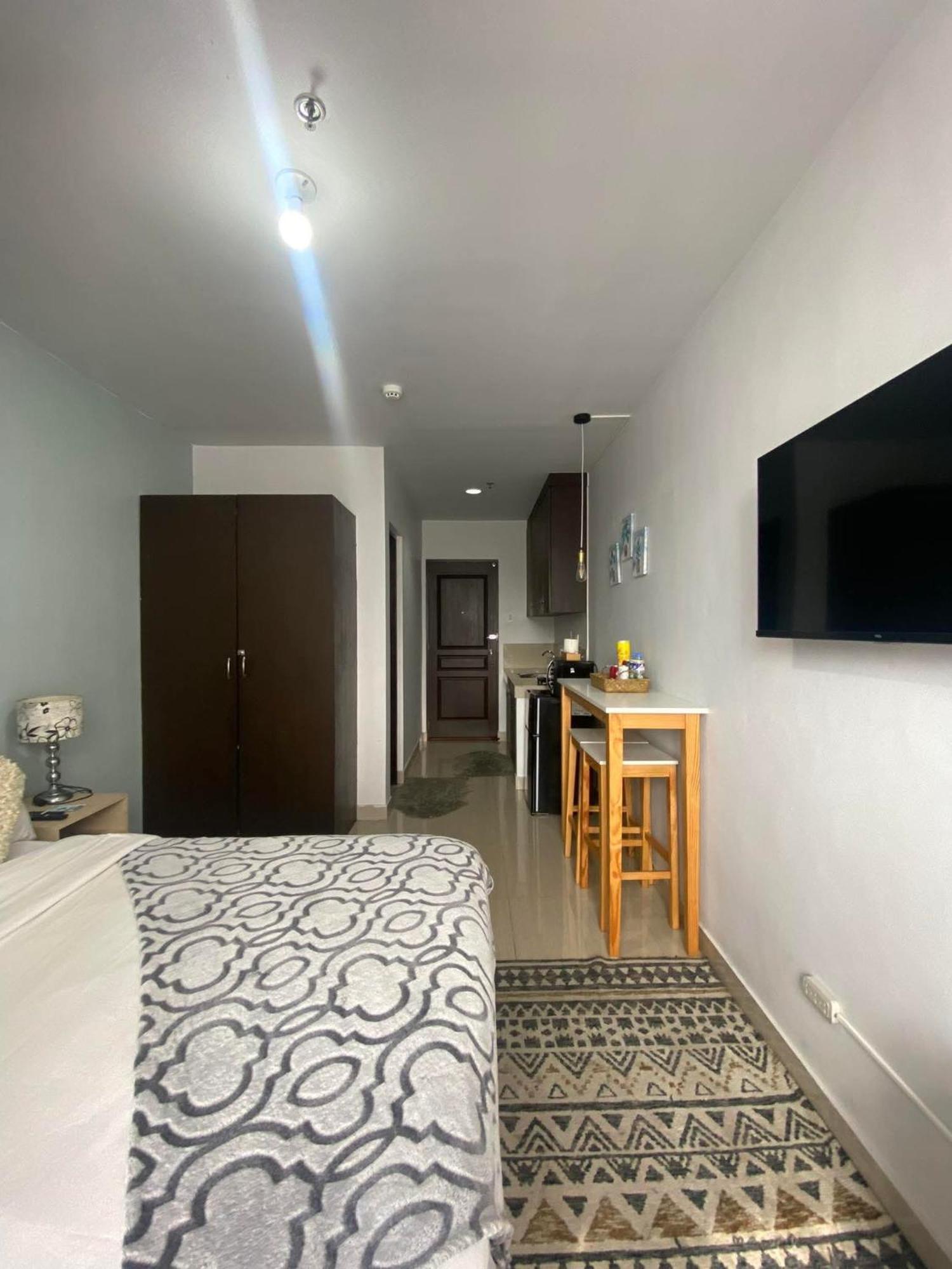 Ohana Buenbyahe Affordable Staycation At F Residences Near At Mrt Shaw Megamall And Starmall Apartment Manila