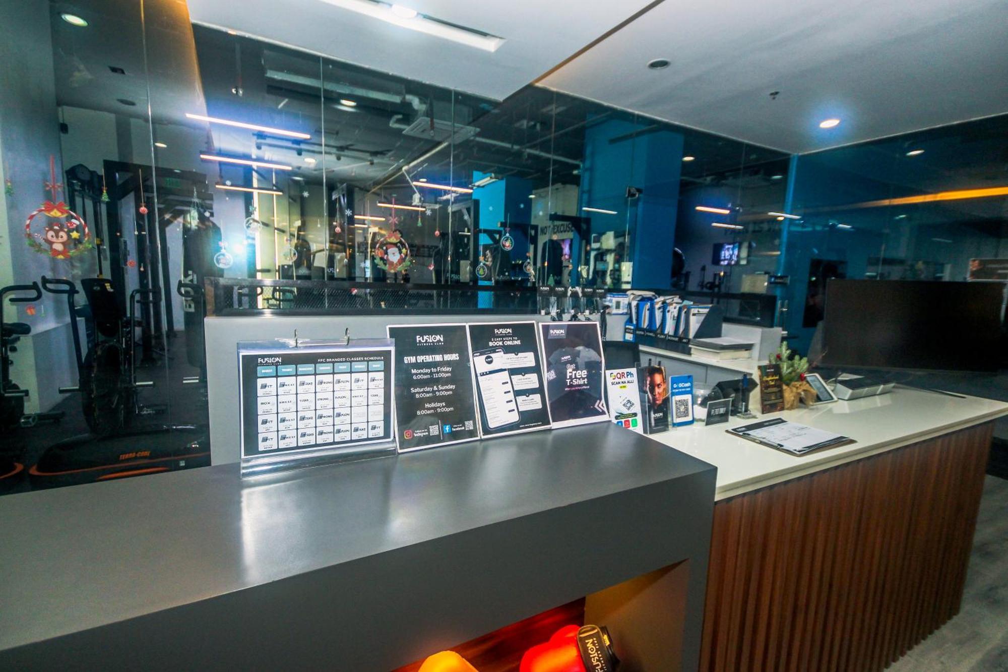 Bliss Chill Vibes Makati 5338 Netflix Swim Gym Park Superfast Net