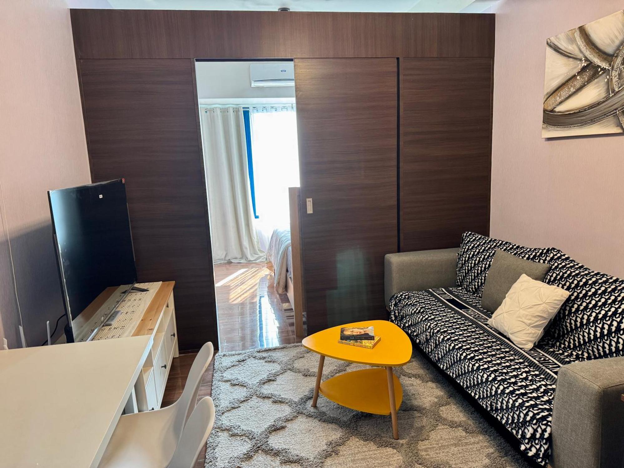 Apartment Bliss Chill Vibes Makati 5338 Netflix Swim Gym Park Superfast Net