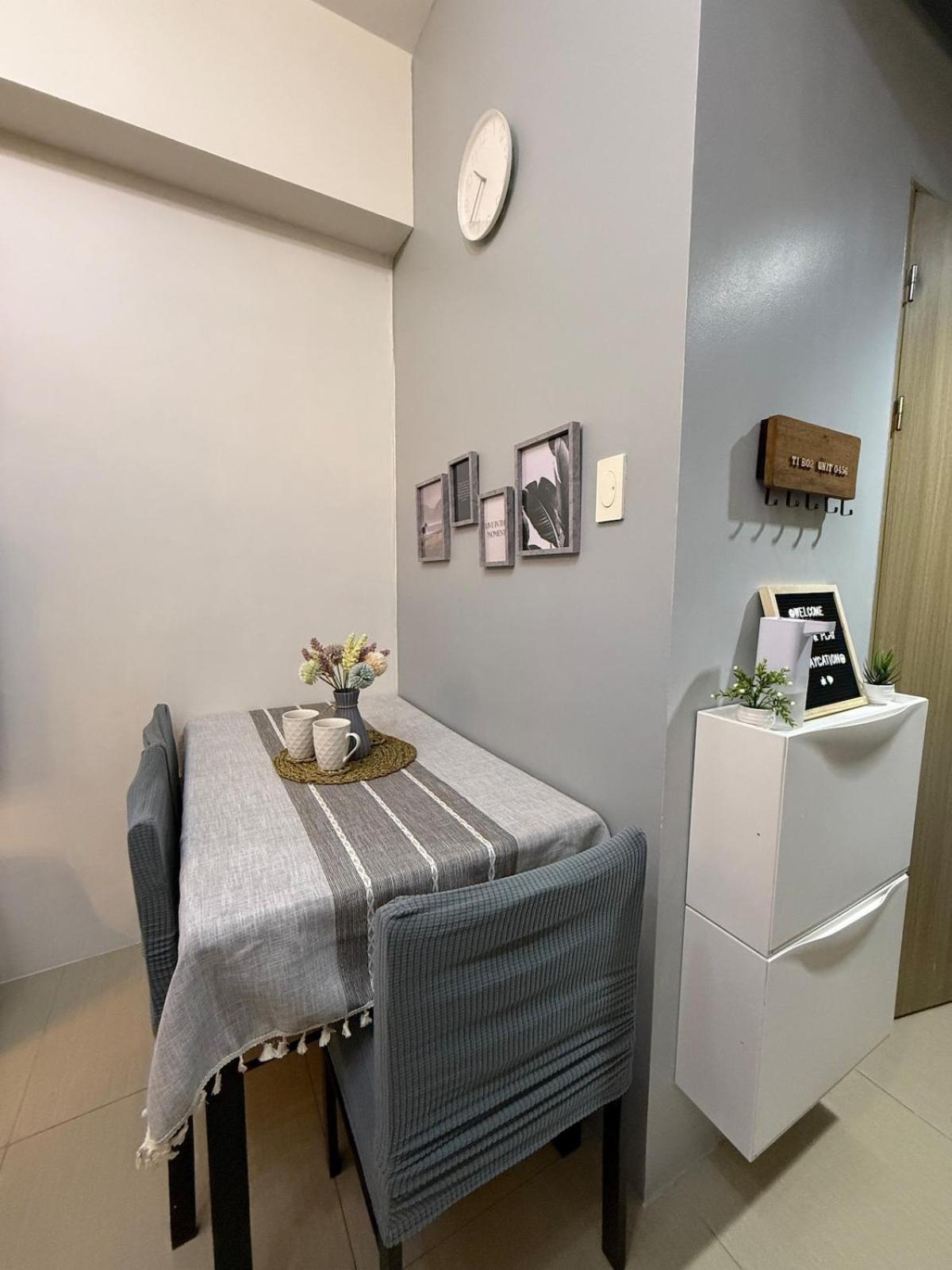 1 Bedroom With Balcony At Shore 1 Moa Pasay