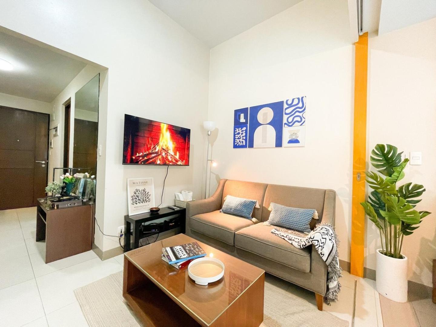 Sophisticated Bgc At Uptown Area #oursw30c2 Holiday home *