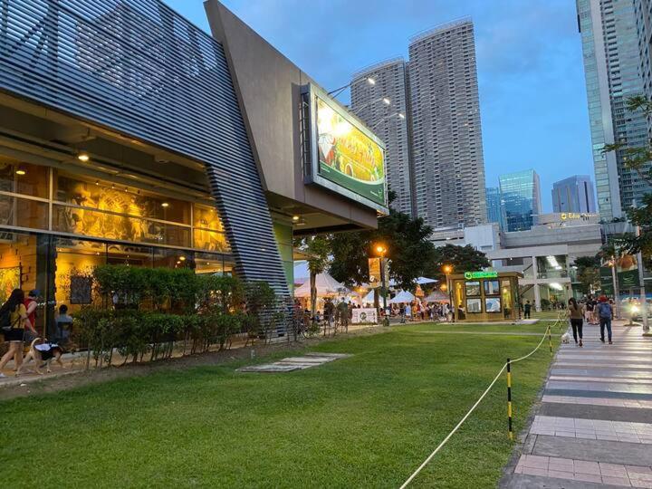 Smdc Fame Residences Tower1 Aparthotel