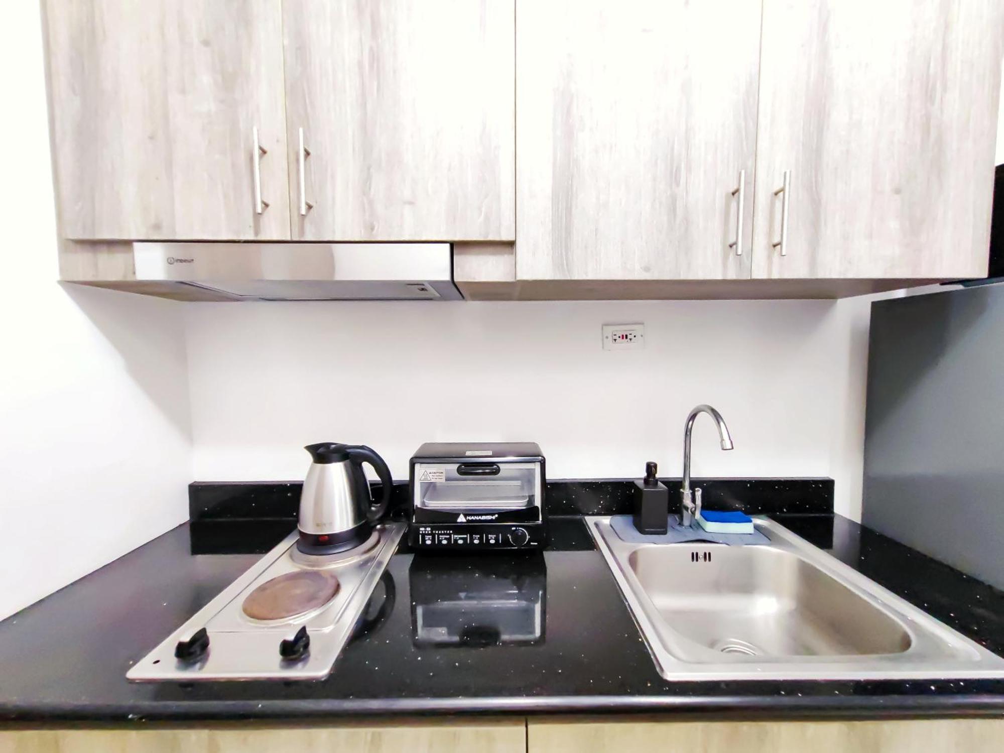 1br Condotel W/ Balcony Sm Light Residences - Lt05