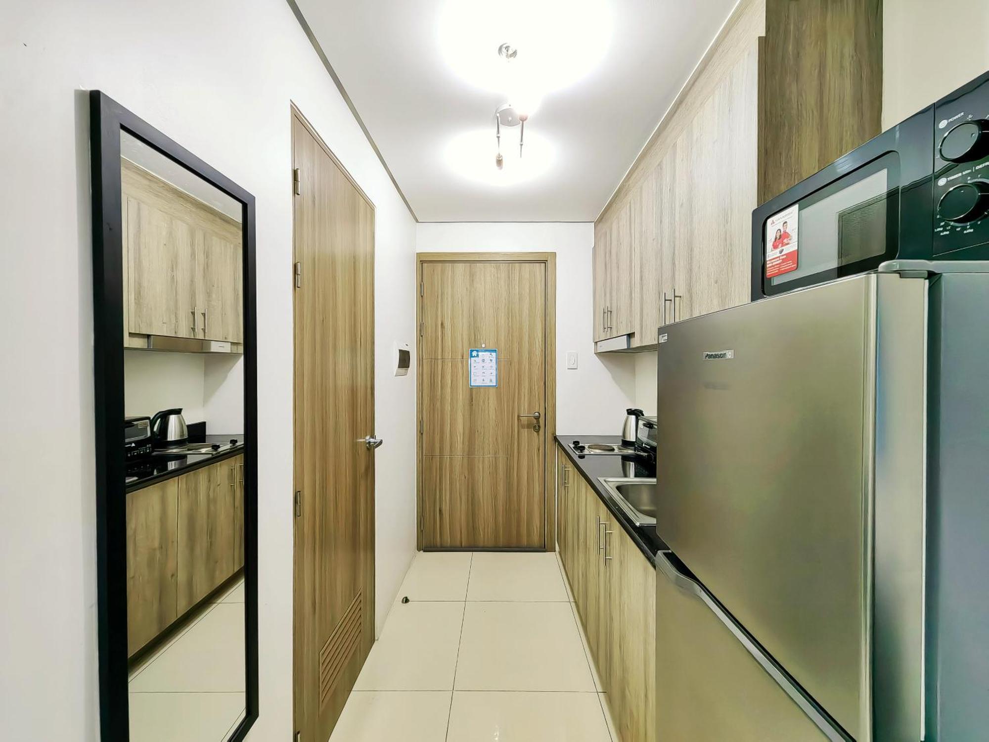 1br Condotel W/ Balcony Sm Light Residences - Lt05