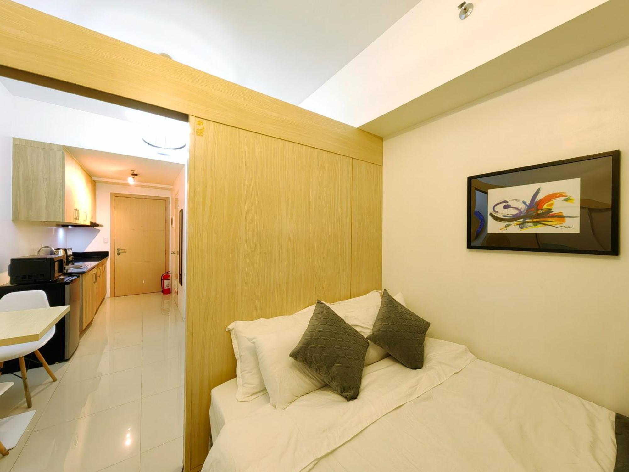 Apartment 1br Condotel W/ Balcony Sm Light Residences - Lt05