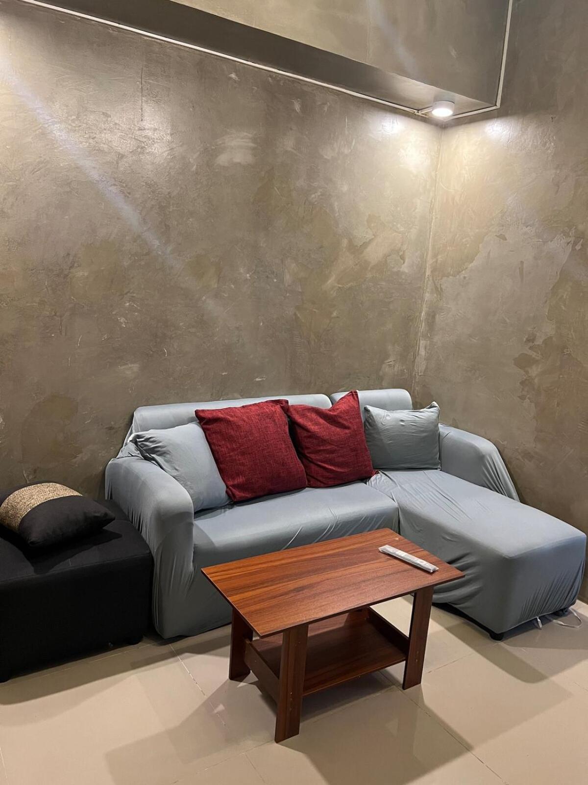 Apartment In Mandaluyong Near Bgc *