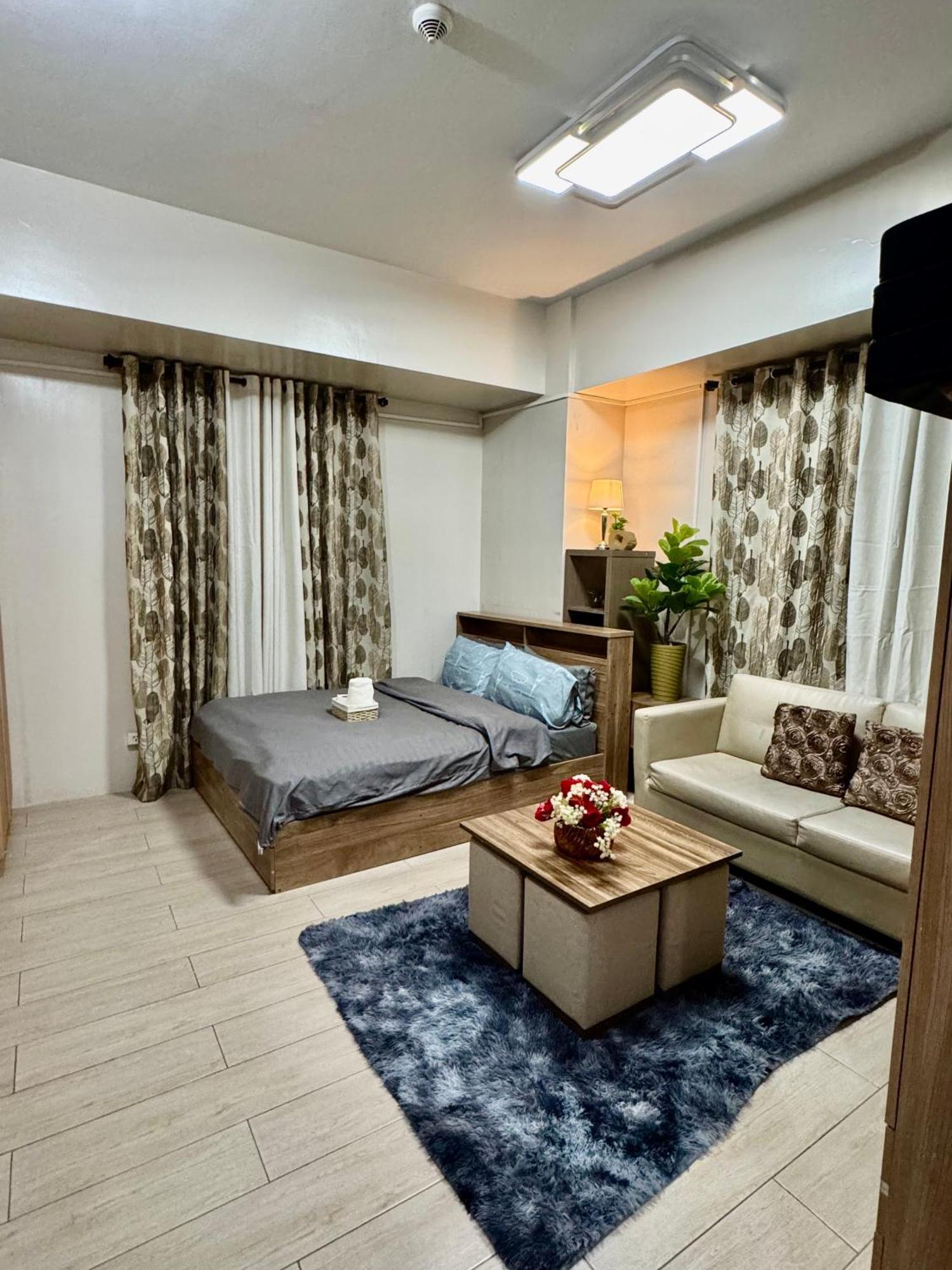 Apartment Affordable Across Naia T3 *