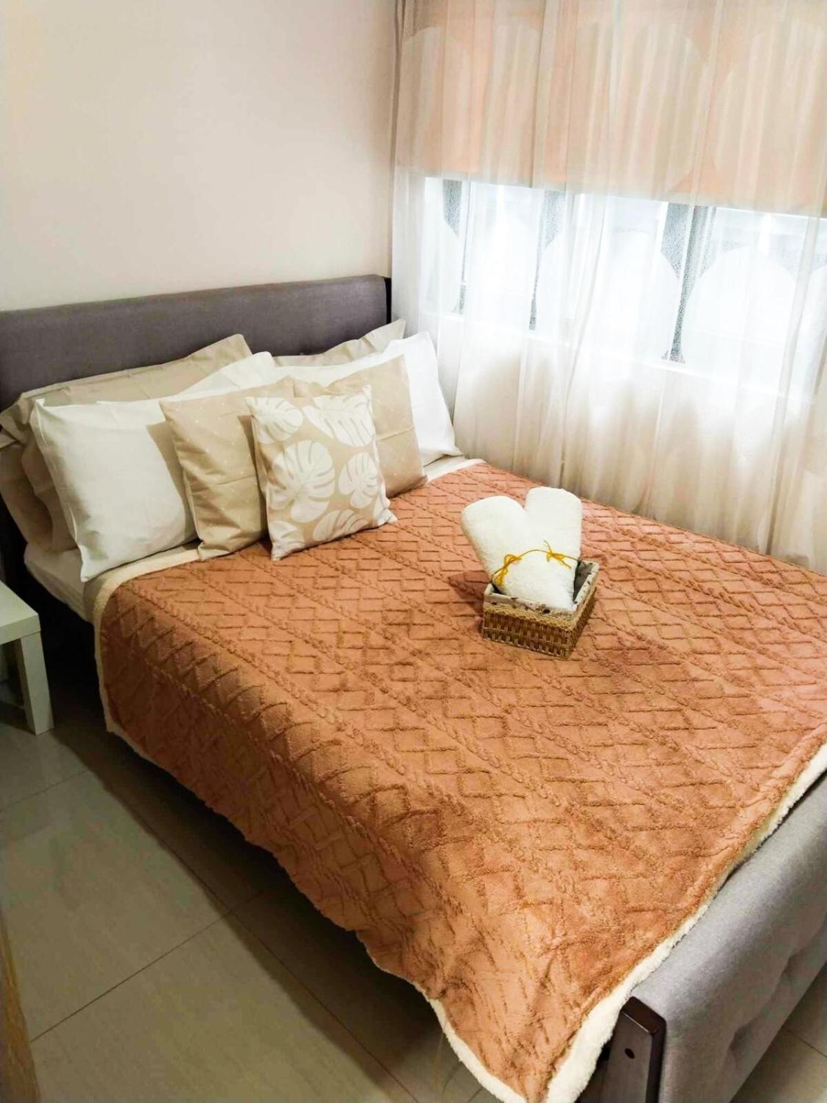 Apartment Crizzy's Hub Gabrielle At Shore Residences