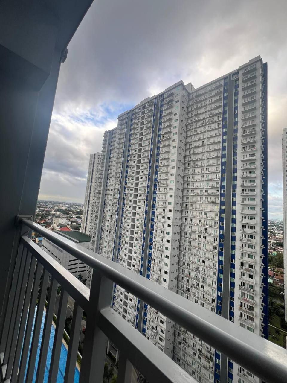 Fern At Grass Residences Starry Staycation Aparthotel *