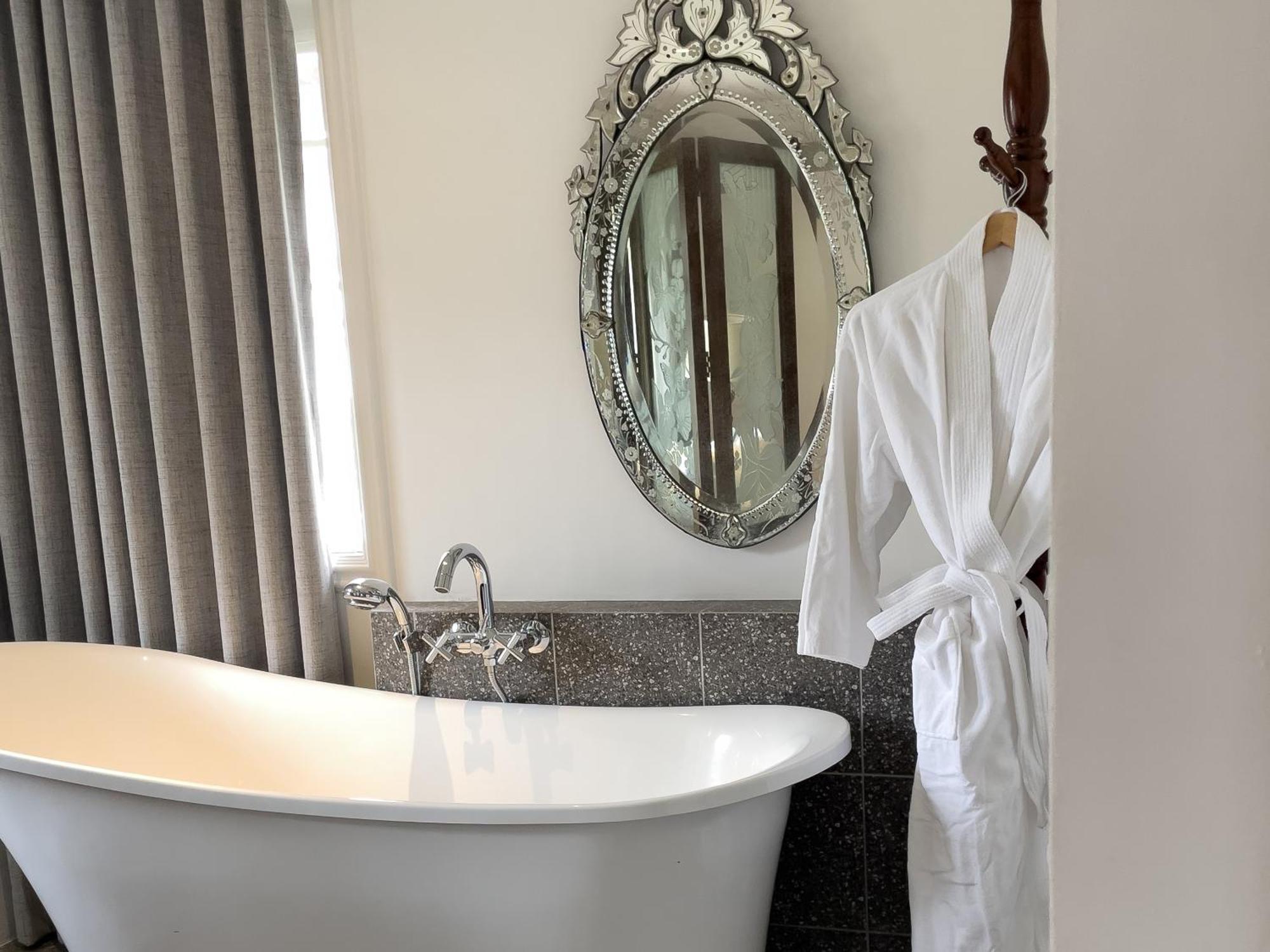 Apartment Miranamin Nest Lantana With Bathtub, Kitchen Manila
