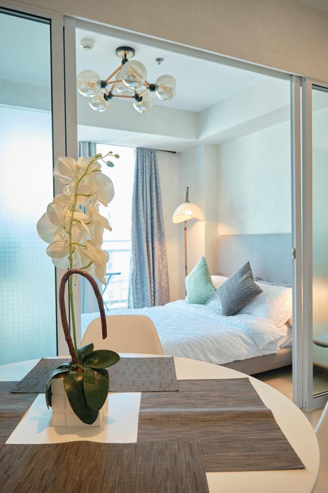 Bahamas Tower Azure Urban Residences By Nestled Nook Apartment *