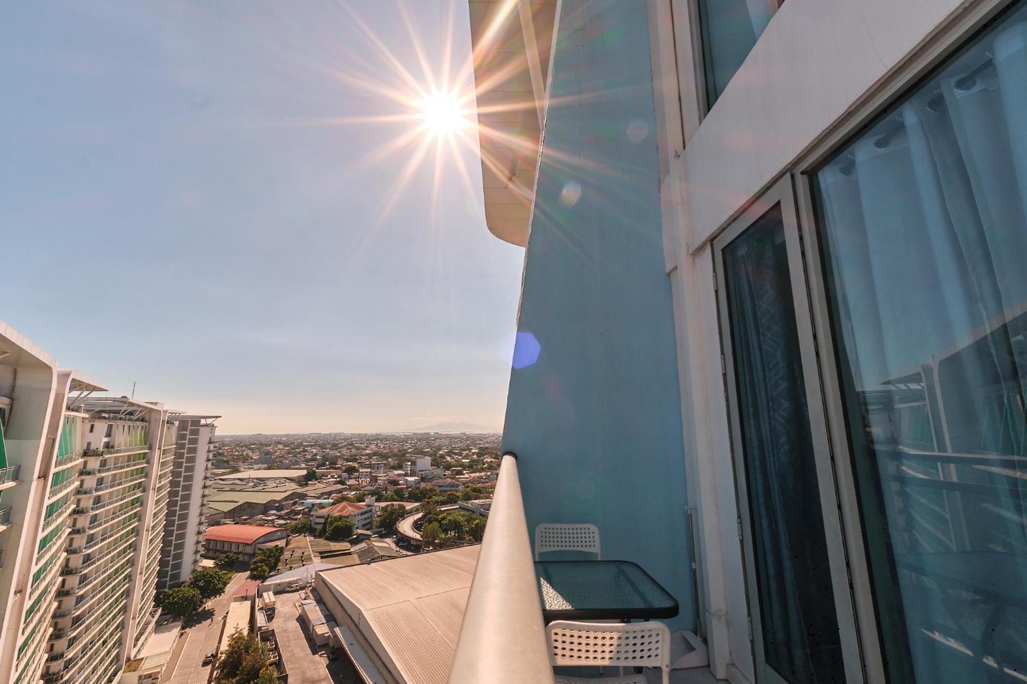 Bahamas Tower Azure Urban Residences By Nestled Nook * Manila