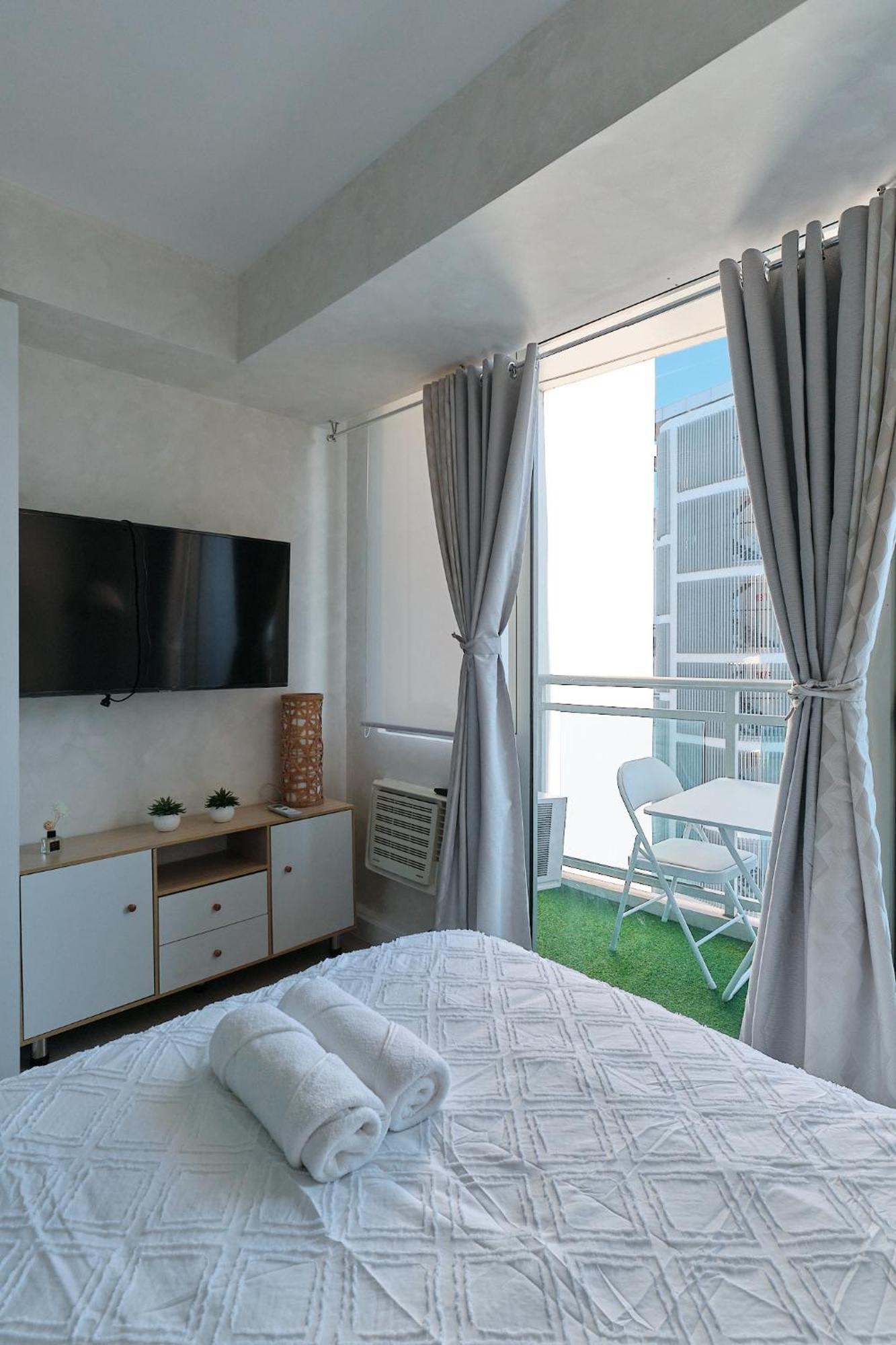 Apartment Bahamas Tower Azure Urban Residences By Nestled Nook Manila