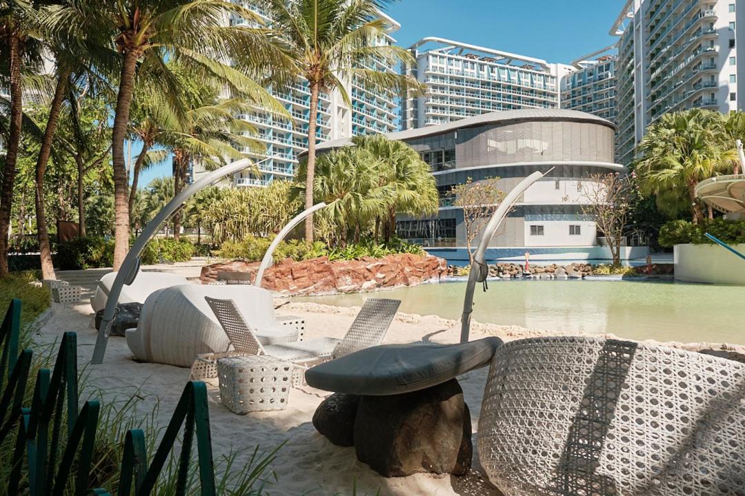 Bahamas Tower Azure Urban Residences By Nestled Nook * Manila