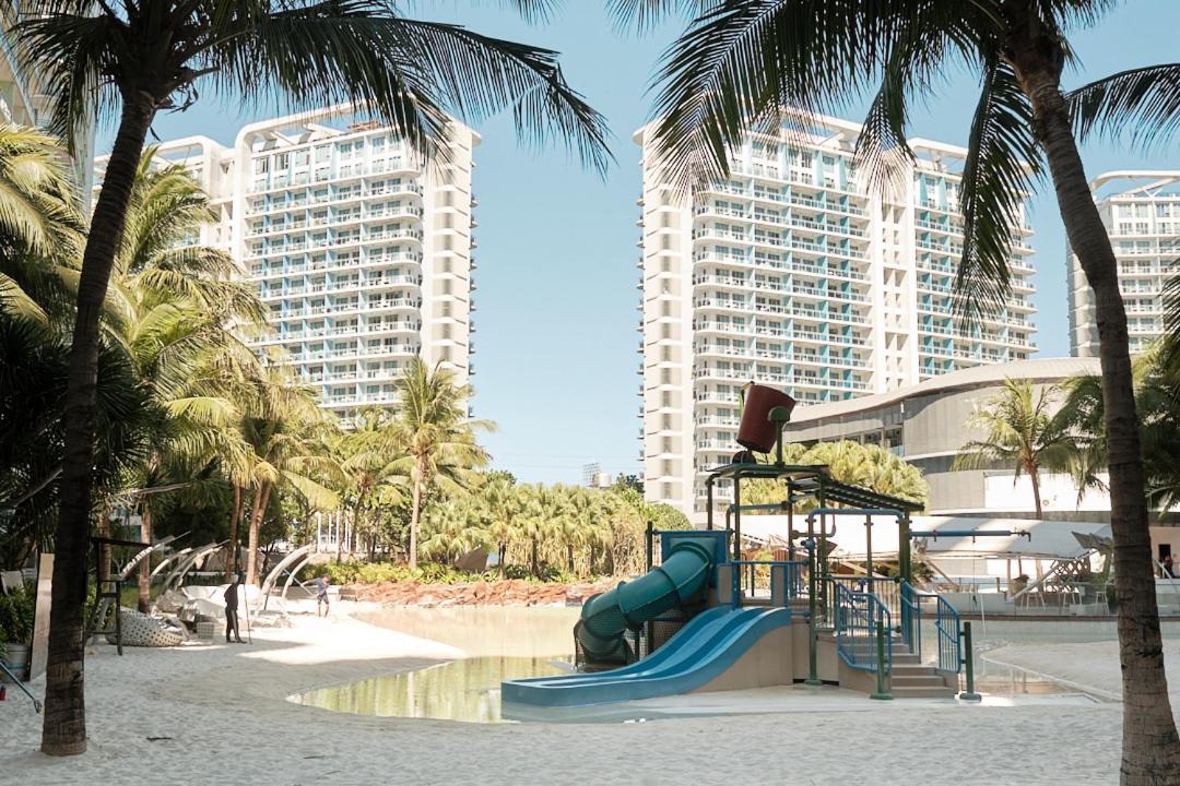 Bahamas Tower Azure Urban Residences By Nestled Nook Apartment *