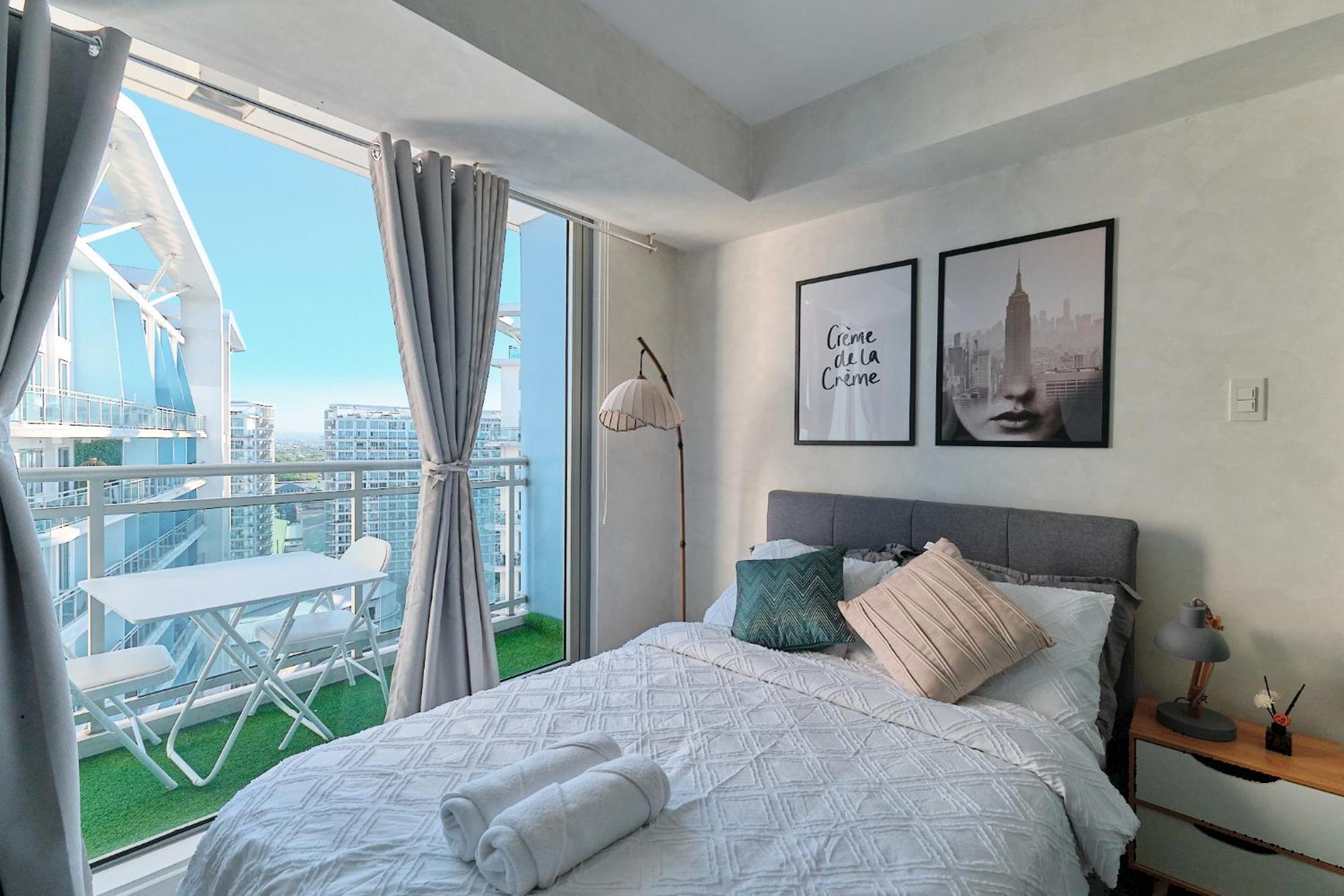 Apartment Bahamas Tower Azure Urban Residences By Nestled Nook