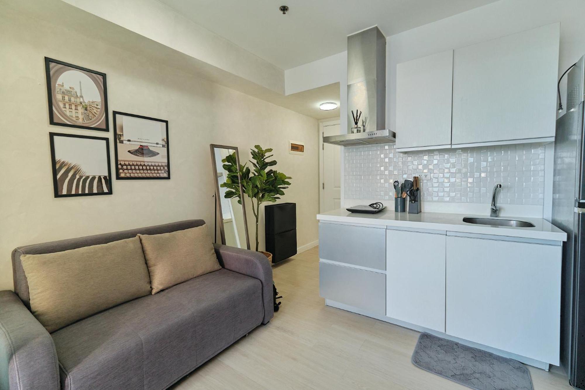 Apartment Bahamas Tower Azure Urban Residences By Nestled Nook Manila