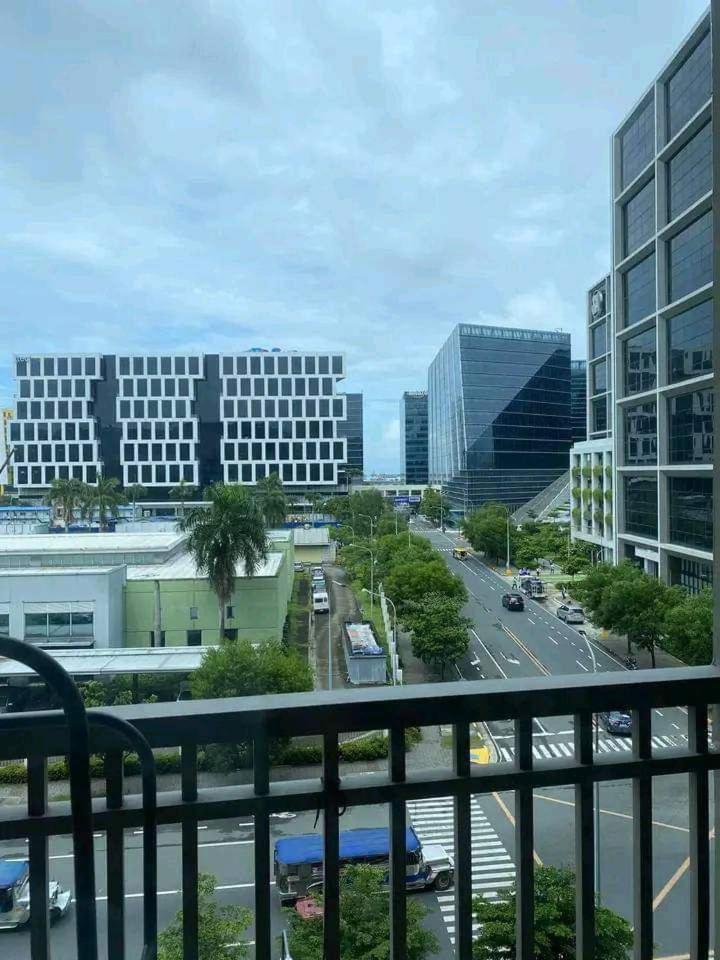 Cozy For Couple And Family Near Mall Of Aparthotel