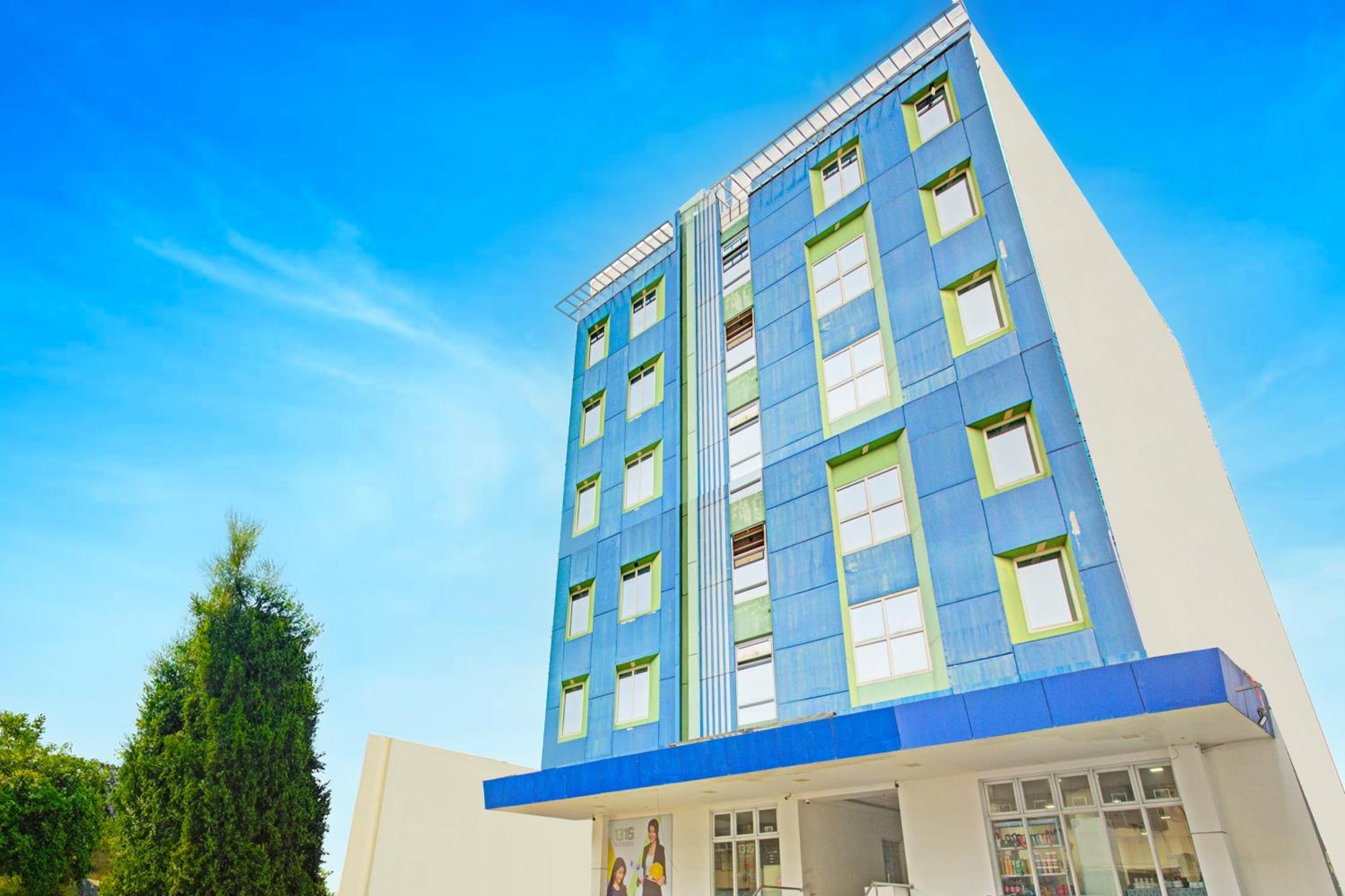 Hotel Townhouse 1318 Residences 2*