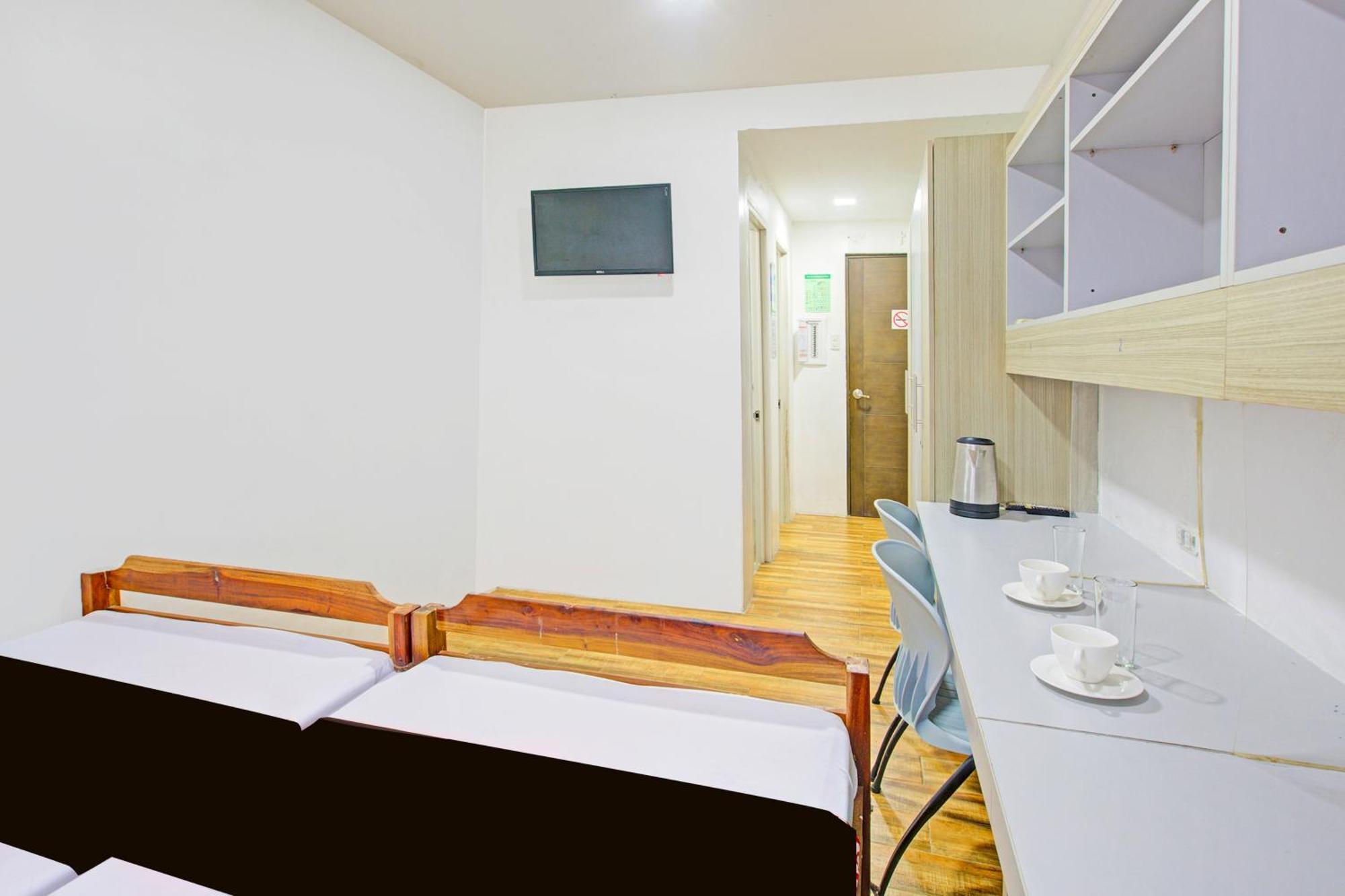 Townhouse 1318 Residences Hotel 2*