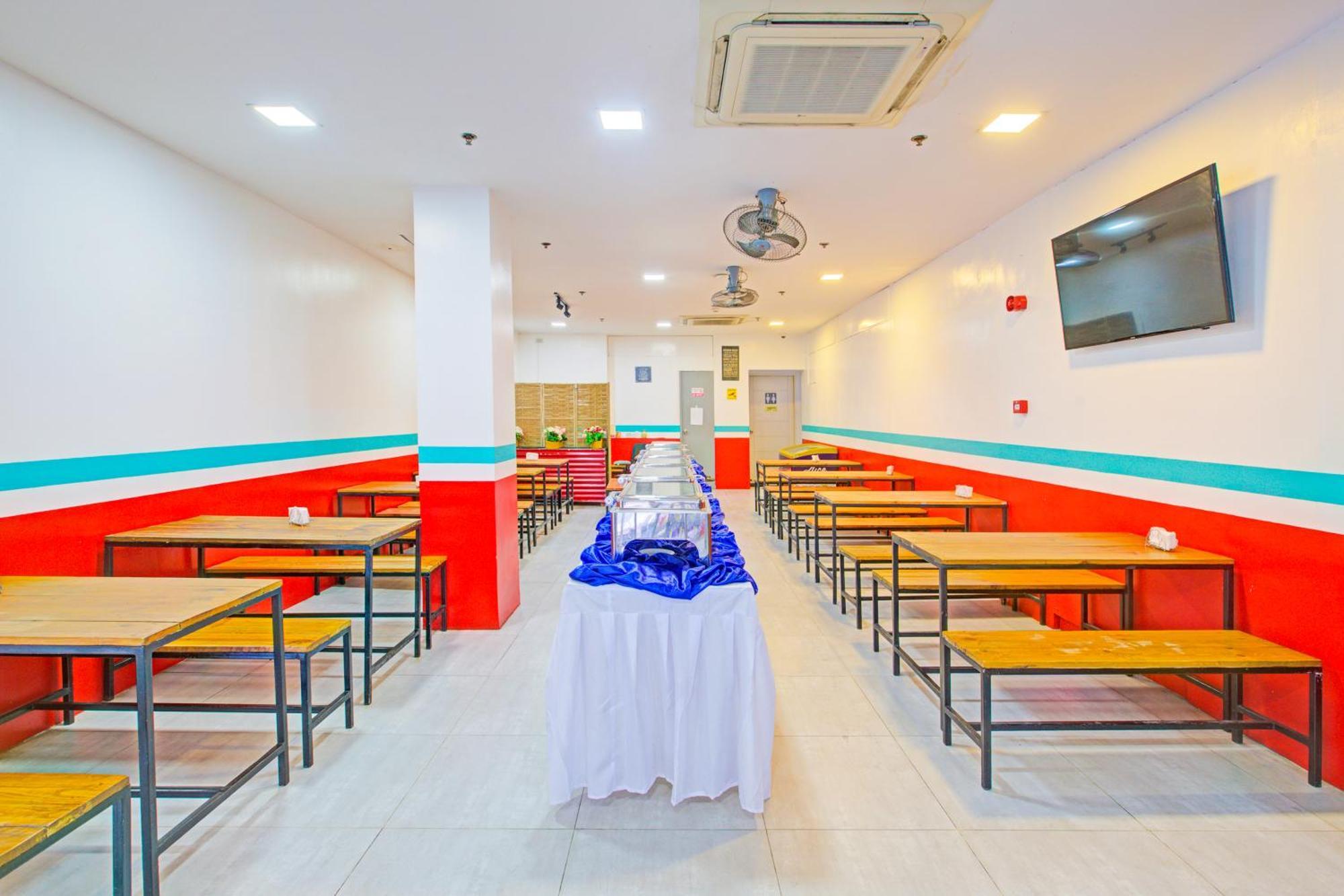 Townhouse 1318 Residences Hotel Manila