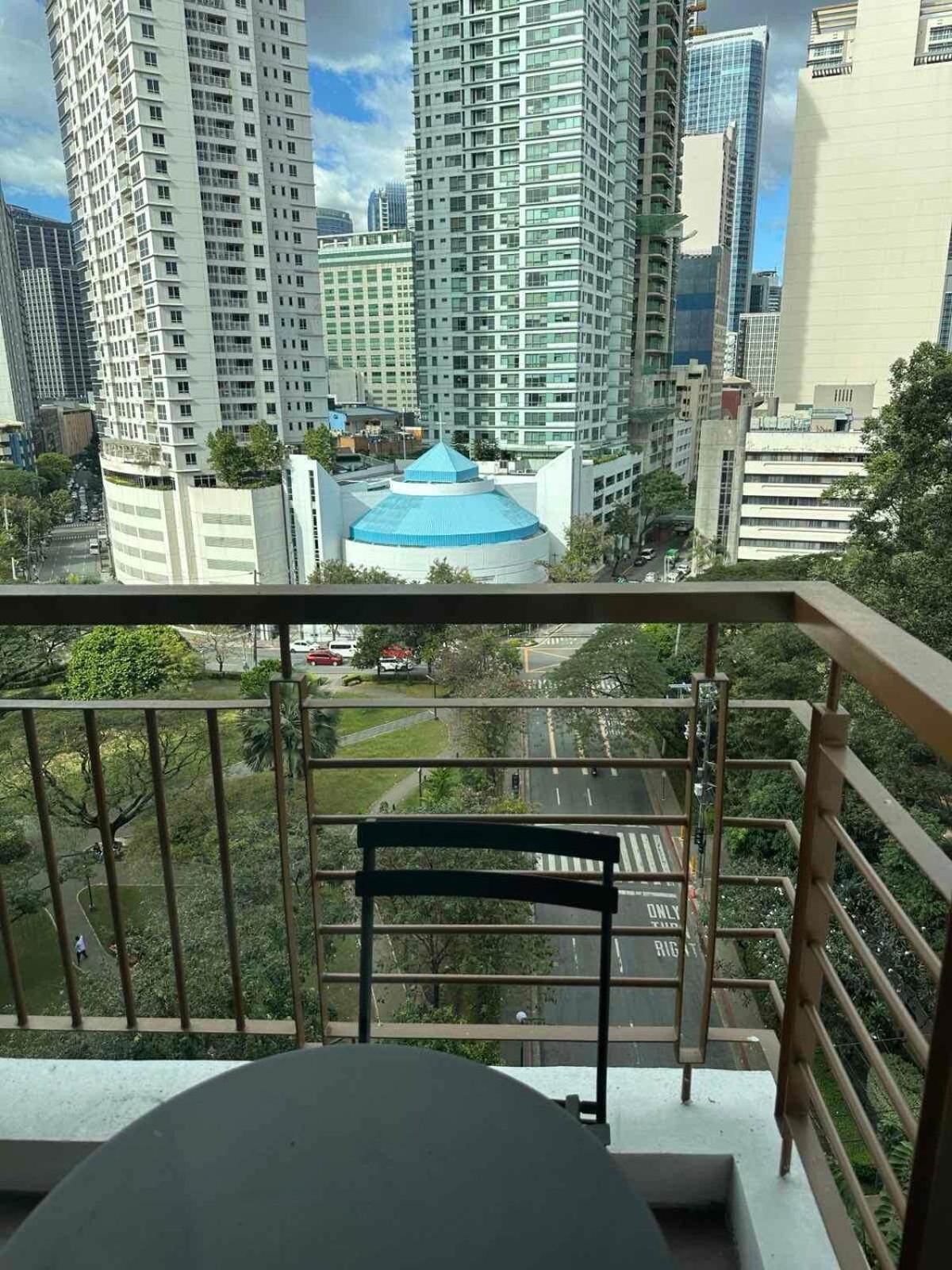 Cozi Makati Executive Balcony