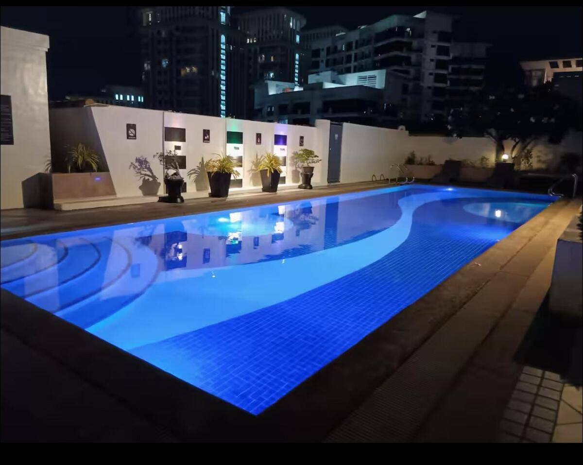 Cozy At Mckinley Hill Bgc Apartment Manila