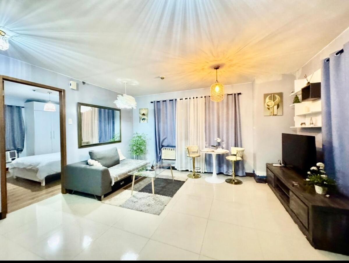 Apartment Cozy At Mckinley Hill Bgc