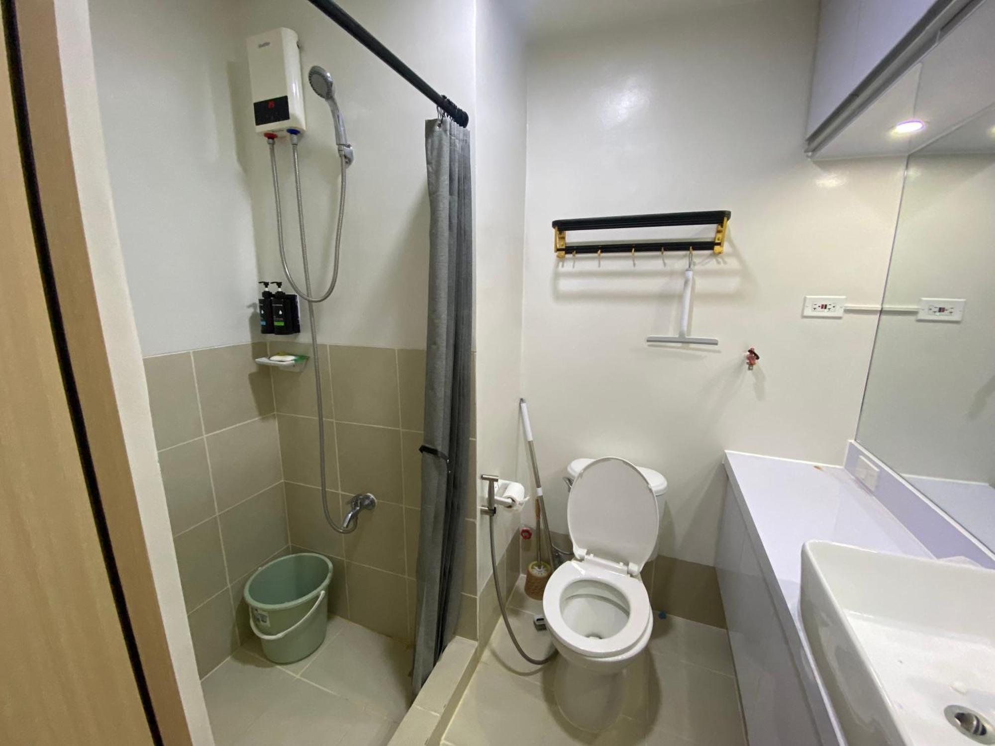 Oasis Staycation Quezon City