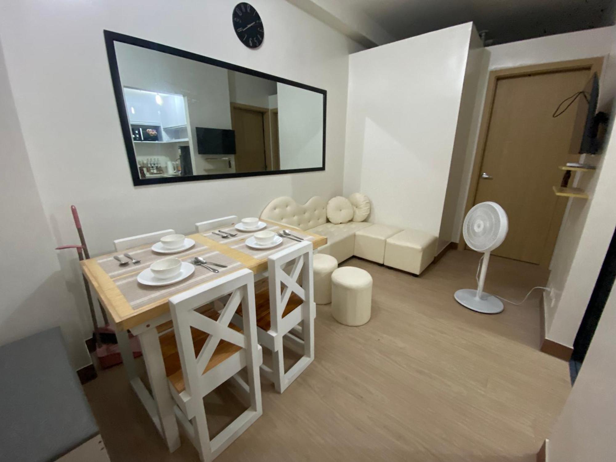 Aparthotel Oasis Staycation