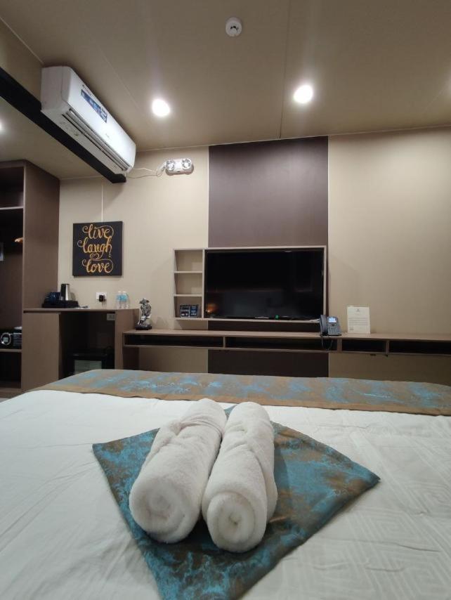 Skyport Hotel *