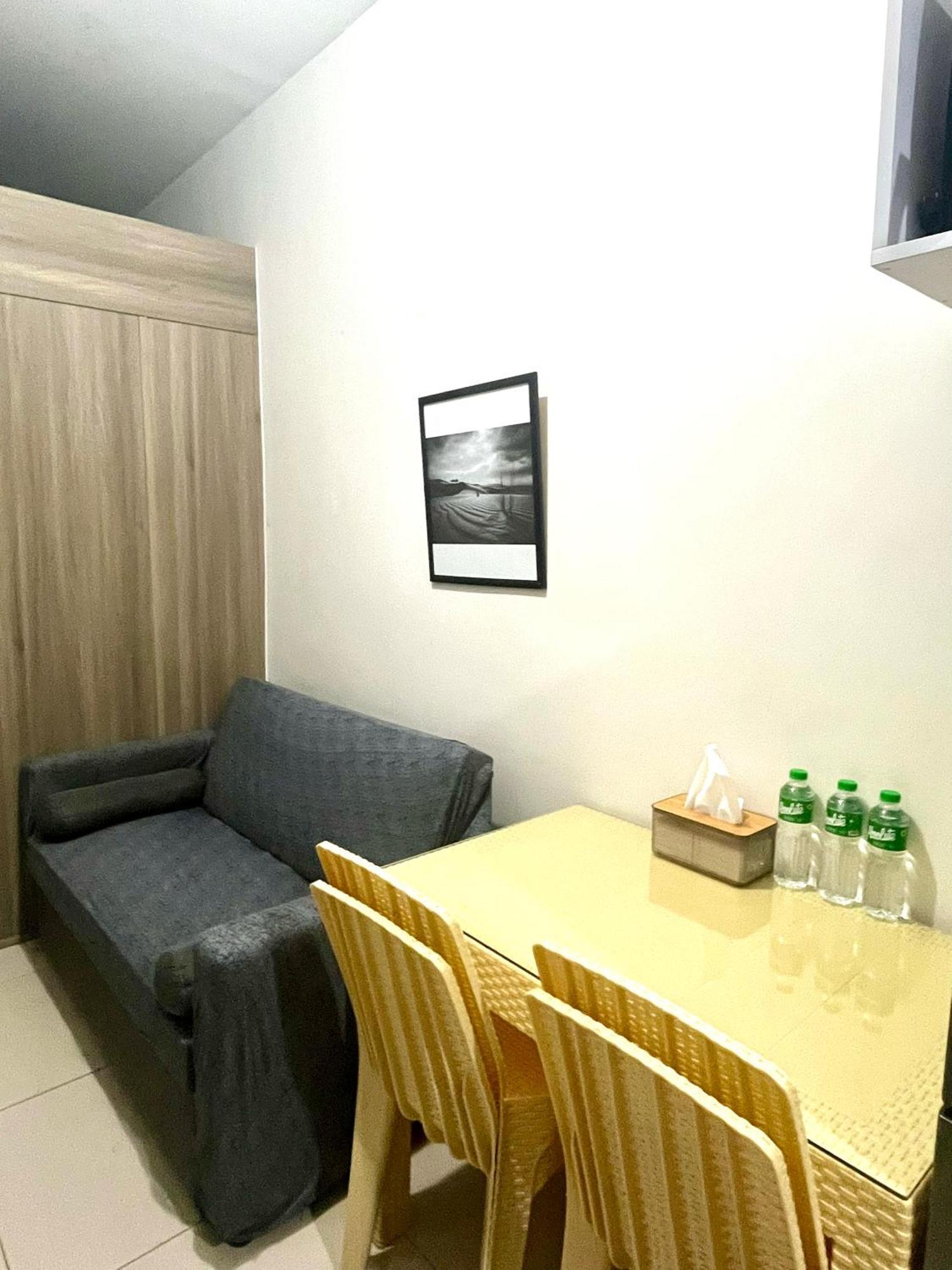 Entire Unit With Balcony At Smdc Field Residences, Behind Sucat Near Naia *