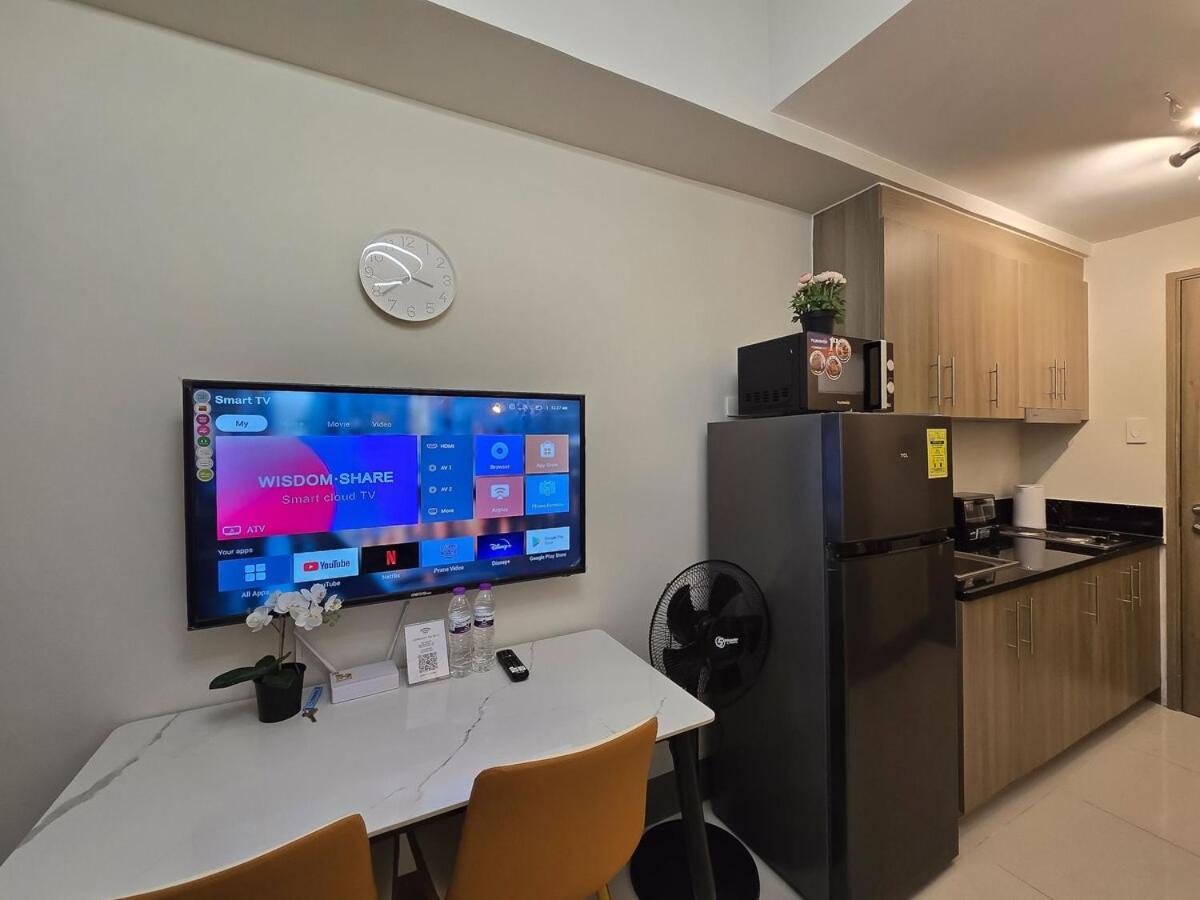 1br Condotel With Balcony At Fame Residences #fm45-1 Apartment Manila