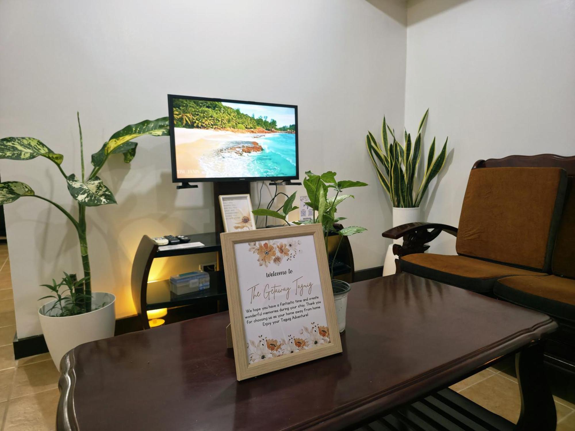 Acacia Estates' The Getaway Taguig Jade Tower Apartment Manila
