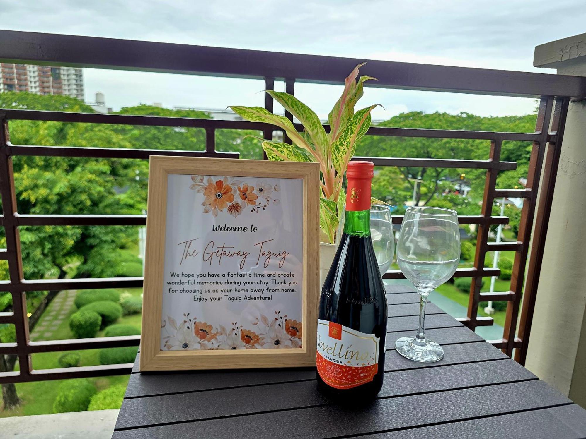 Acacia Estates' The Getaway Taguig Jade Tower Apartment