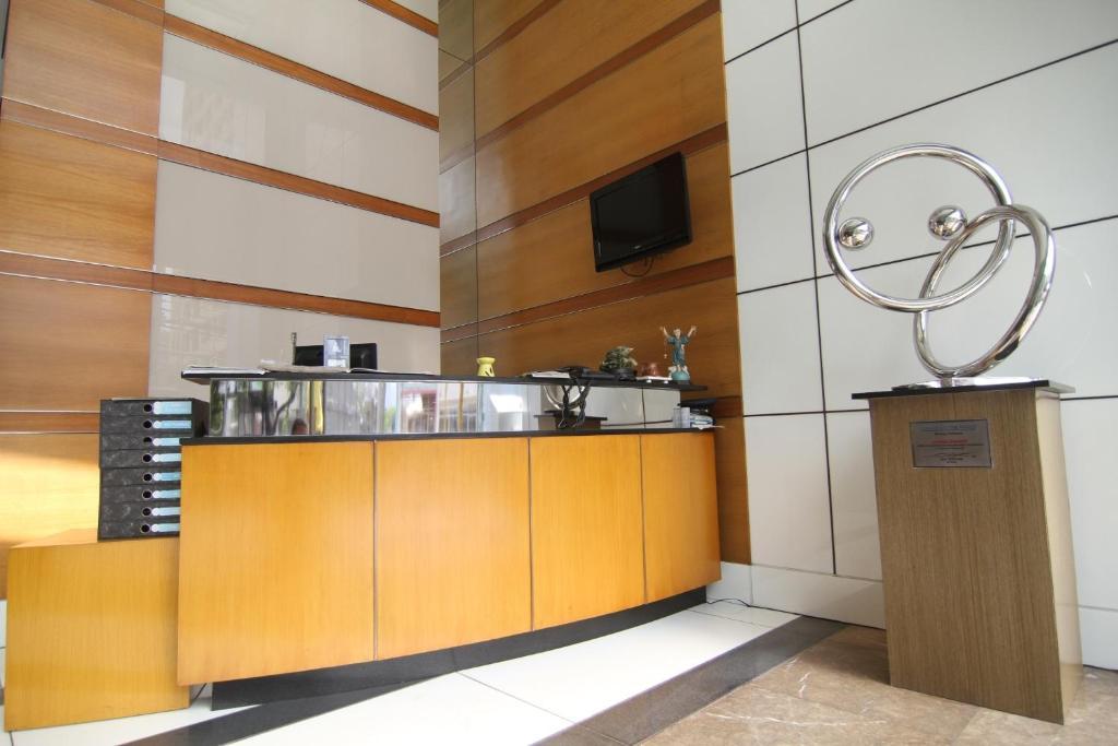 Aparthotel Lpi Centre Residences 3*