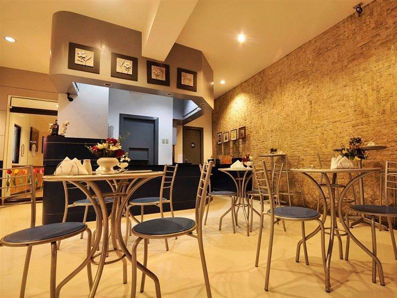 Hostel Malvar
