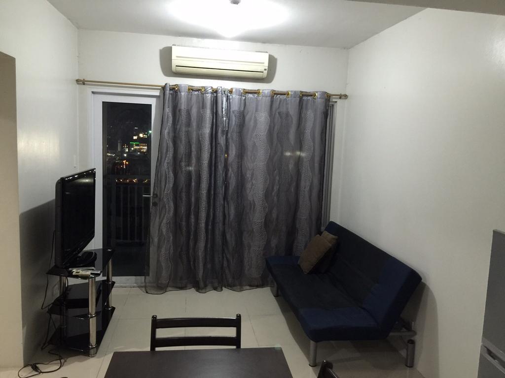 Sea Residences Moa-Eric Apartments Manila