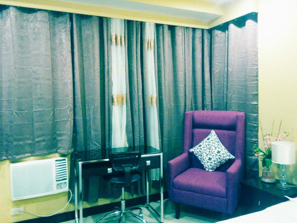 Shanika Properties @ F1 Bgc Apartamento *
