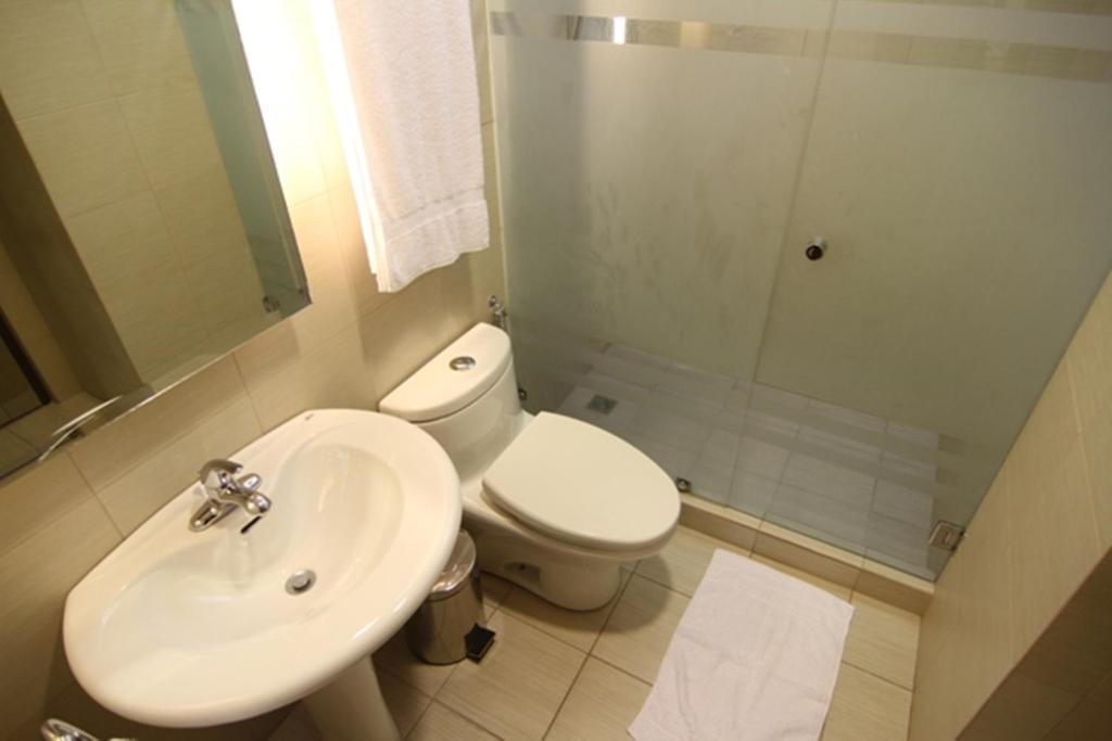 Aparthotel Lpi Centre Residences Manila