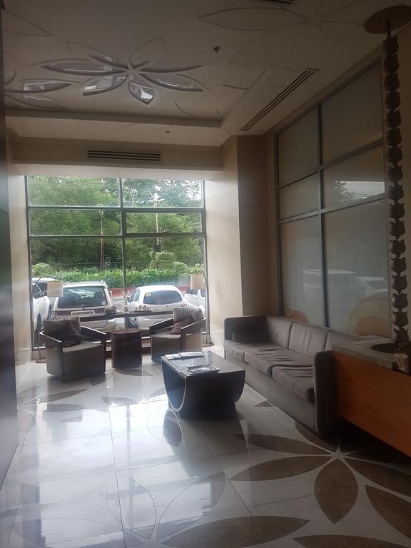Apartment Eton Baypark Manila