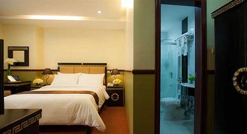 Crown Palace Hotel 3*