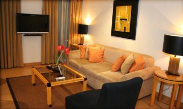 G By Waterfront Hotel