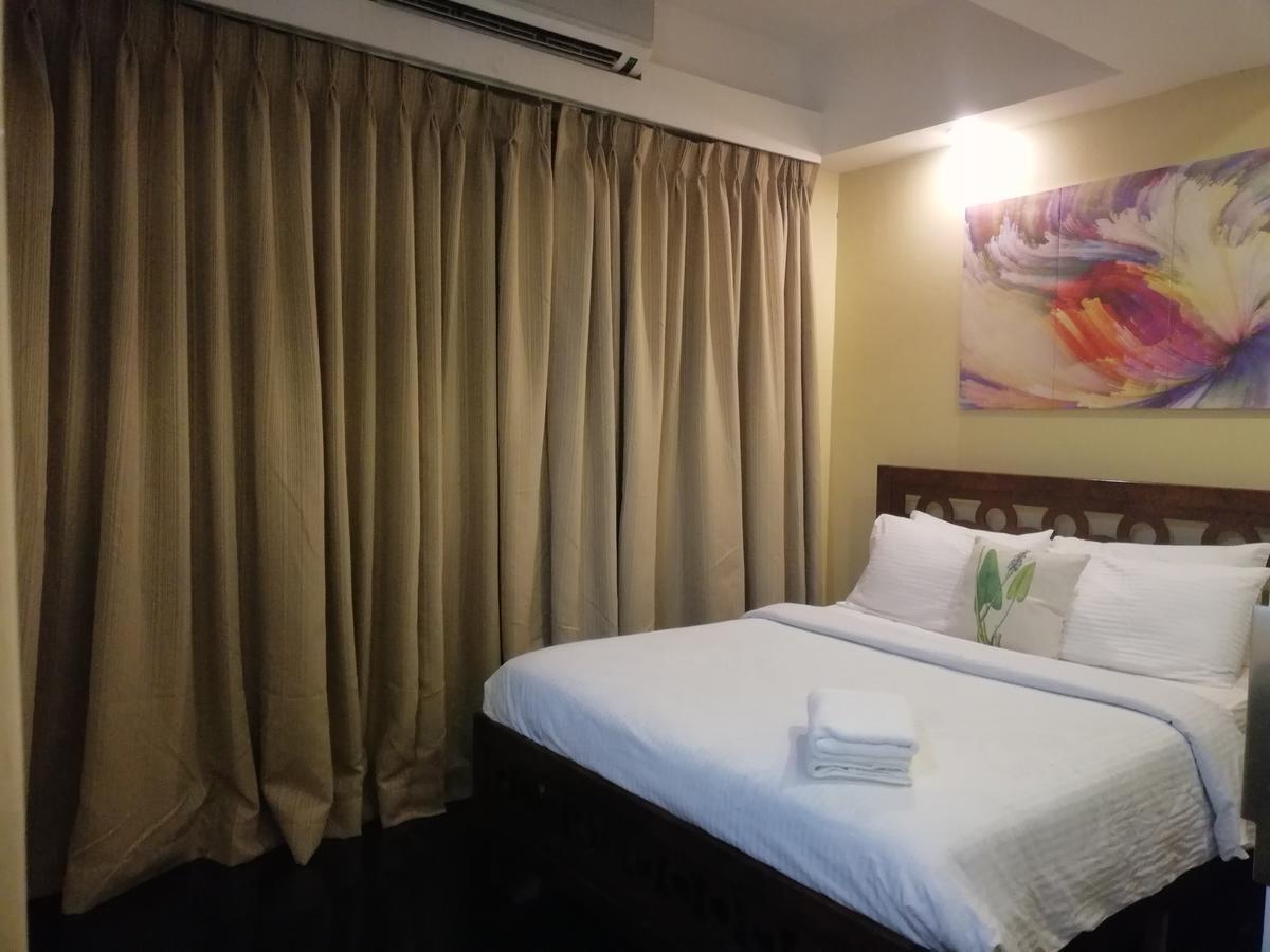 Shanika Properties @ F1 Bgc Apartamento *