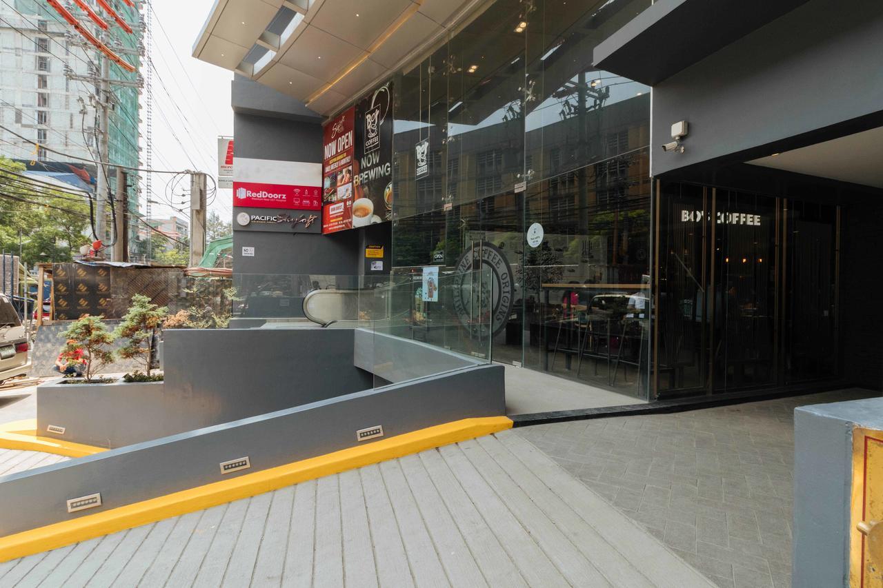 Reddoorz Premium Near Ust Hospital