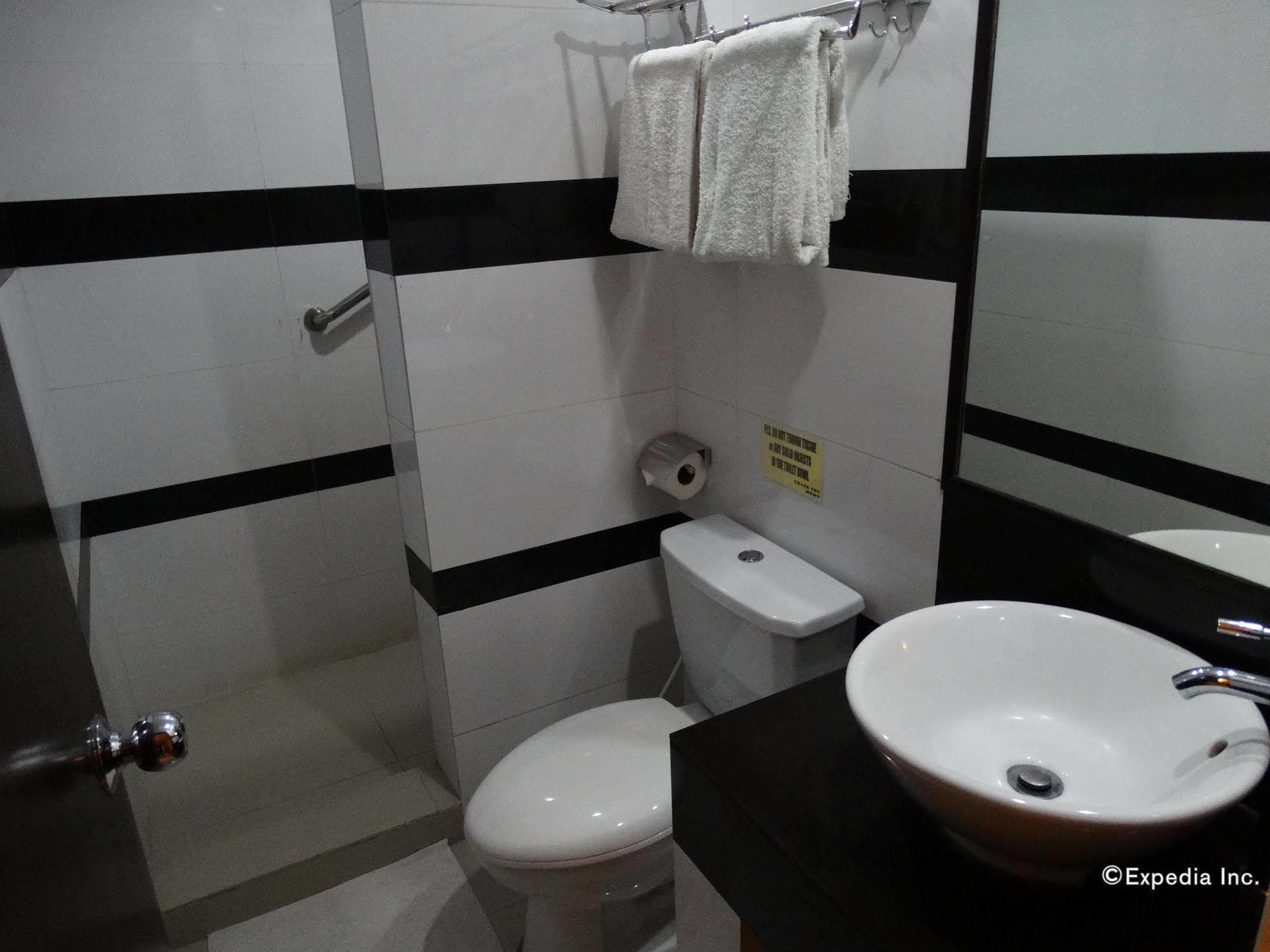 Silver Oaks & 2* Manila