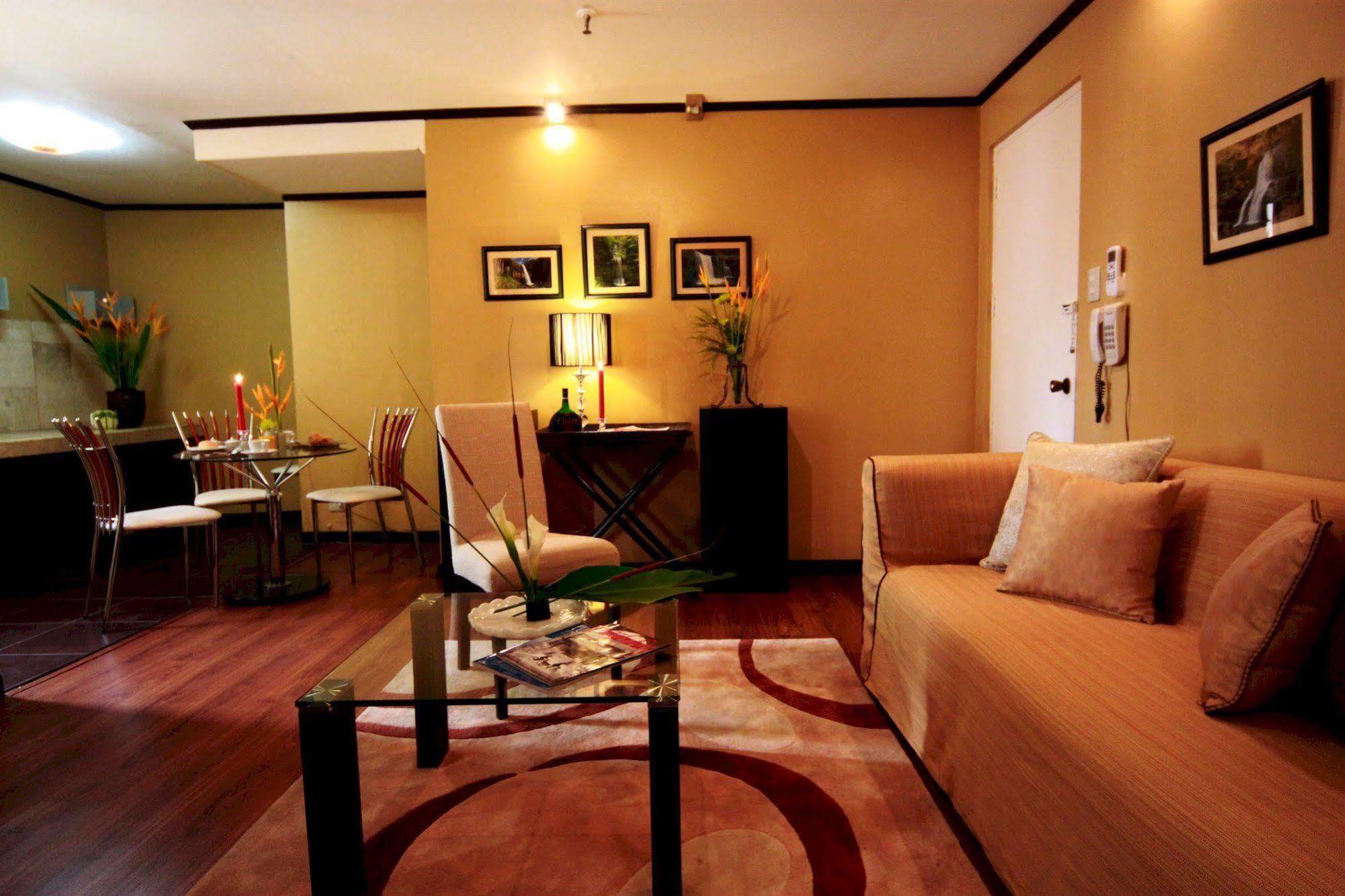 Manor Hotel Manila