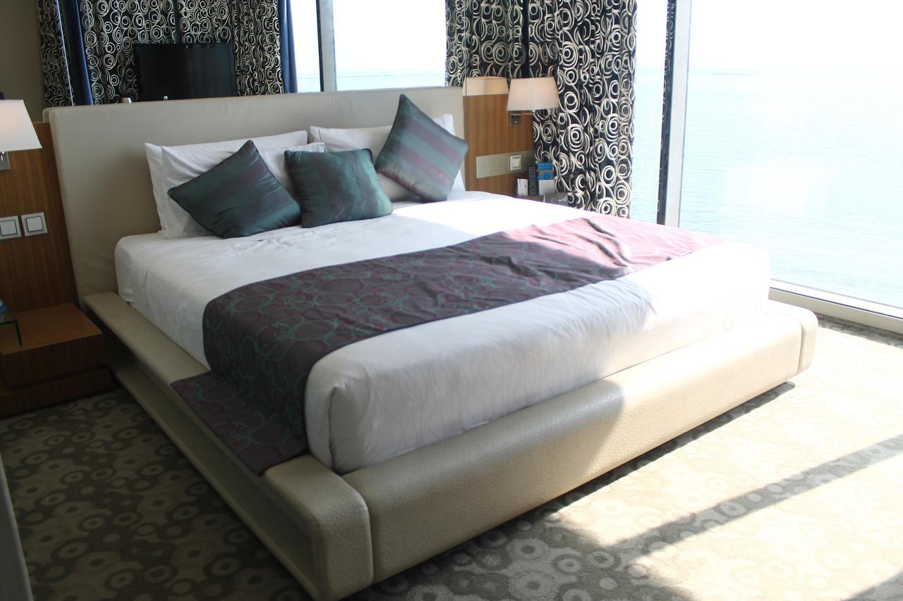 H2o Hotel Manila