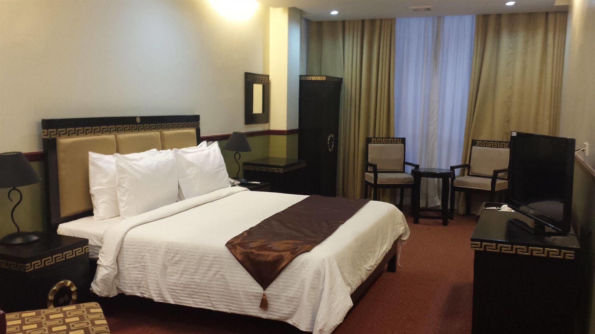 Hotel Crown Palace Manila