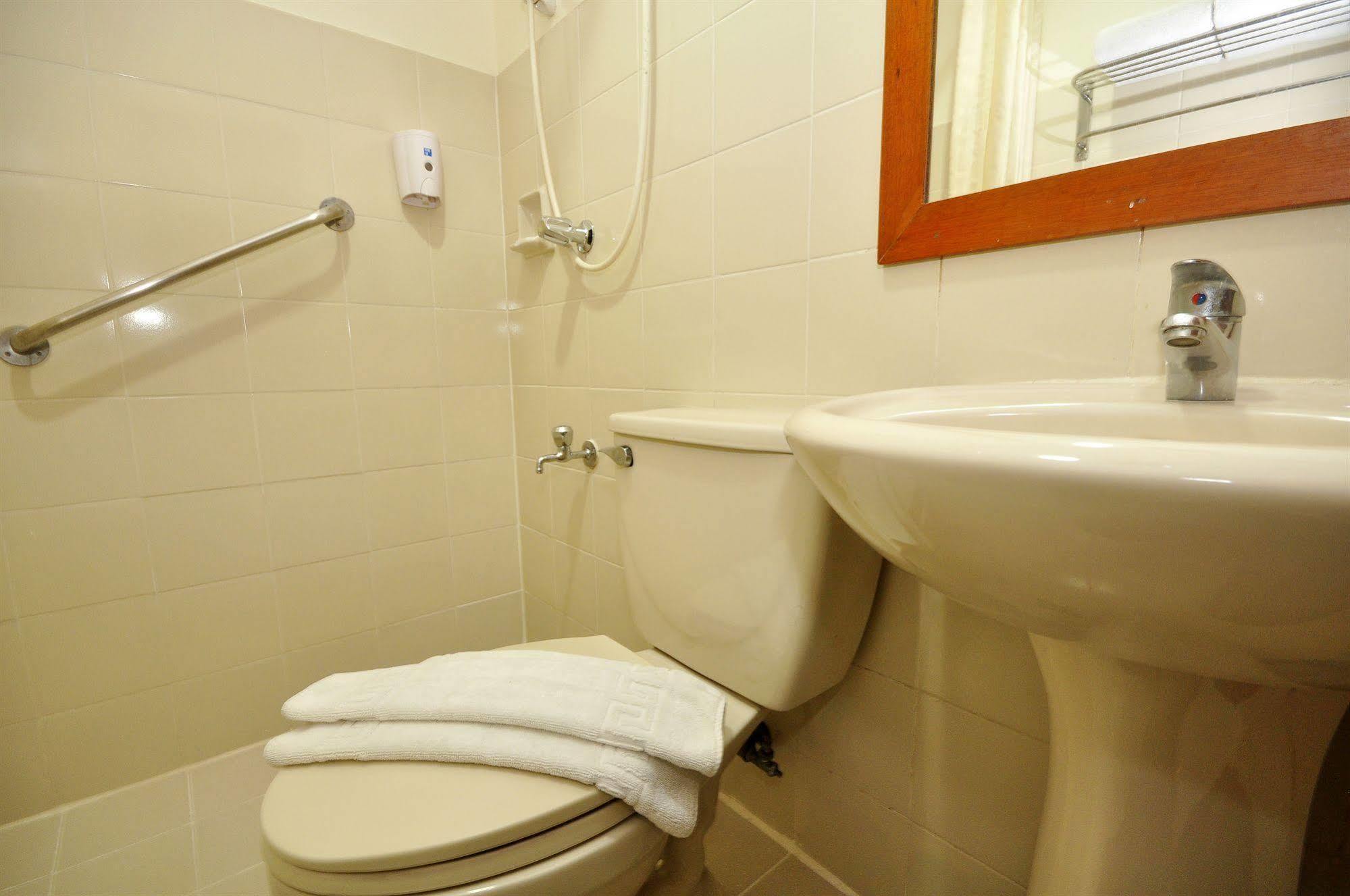 Hostel Malvar Manila
